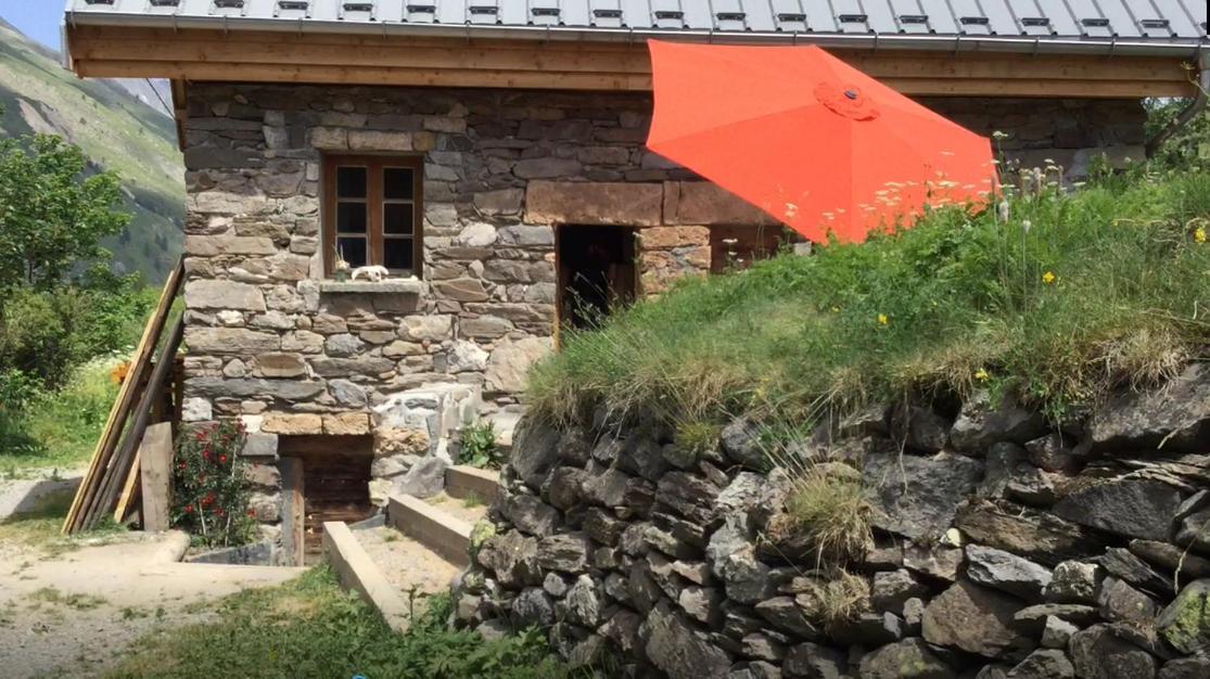 Le Ptit Chalet 瓦卢瓦尔 外观 照片